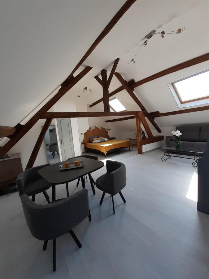 La Bonne Adresse Bed & Breakfast Val de Livre Exterior photo